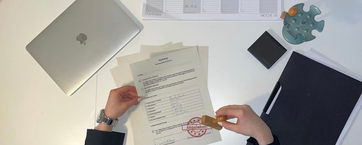 Abschiebung wenn die Zuflucht verweigert wird | edit.Magazin