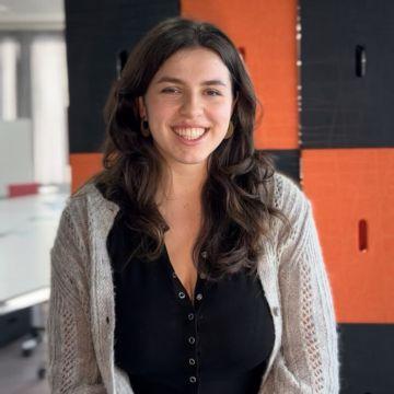 Charlotte Jung Autorenbild