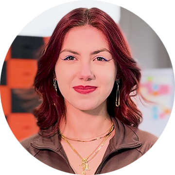 Porträtfoto von Emily Sträter.