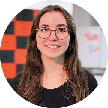 Porträtfoto von Johanna Sturm.