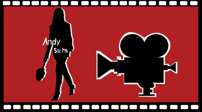 Auf dem Bild ist auf einem roten Hintergrund auf der linken Seite eine Person zu sehen. Man erkennt nur die schwarzen Umrisse, aber kein Gesicht. Auf der Person steht in weißer Schrift "Andy Sachs". Auf der rechten Seite ist ebenfalls mit schwarzen Umrissen eine Filmkamera zu sehen.