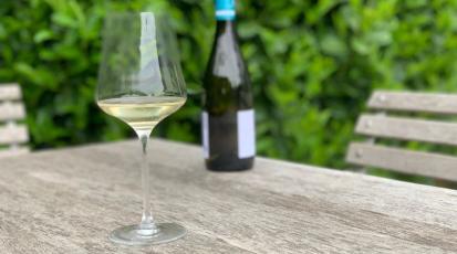 Wein mit Weinflasche
