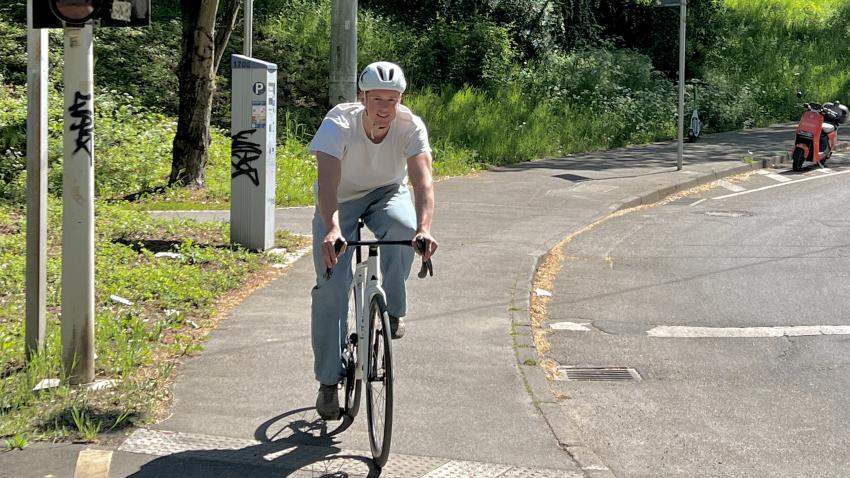 Phil Weinmann fährt im Alltag lieber Fahrrad statt Bahn 