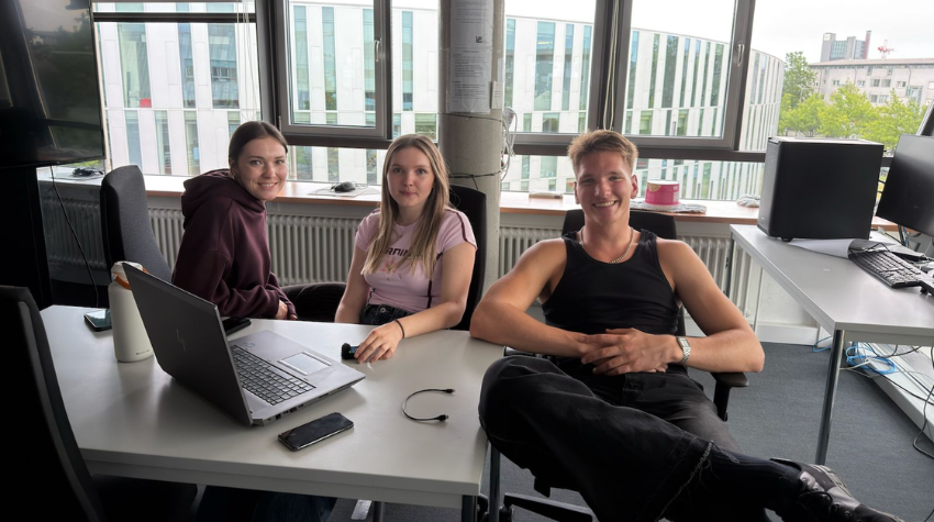 Die Gesichter hinter „Firsty“: Malena Böckmann, Julia Ebert und Leo Dietz (v. l.).