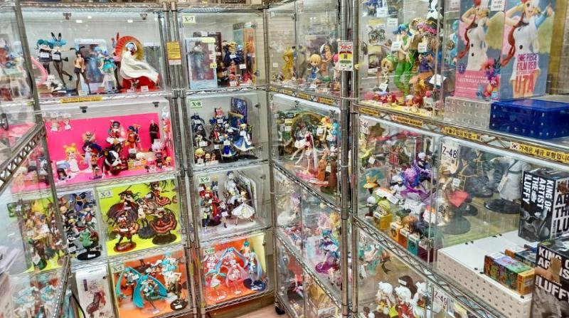 In Tokyo kann man sich an Merchandise-Läden kaum sattsehen.