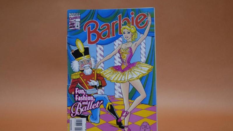 Altes „Barbie” Magazin mit dem Thema Ballet.